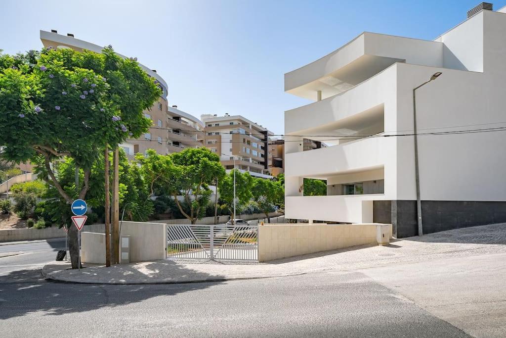 Lagos Luxury New 2 Bedroom Apartment Built 2022 Dış mekan fotoğraf